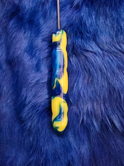 Evil stick - 20" with blue and yellow handle