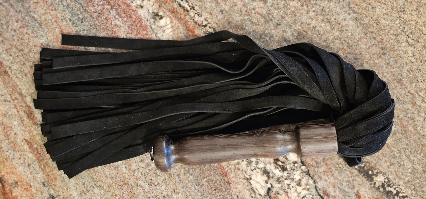 Wenge handle Flogger with Black split Suede Falls