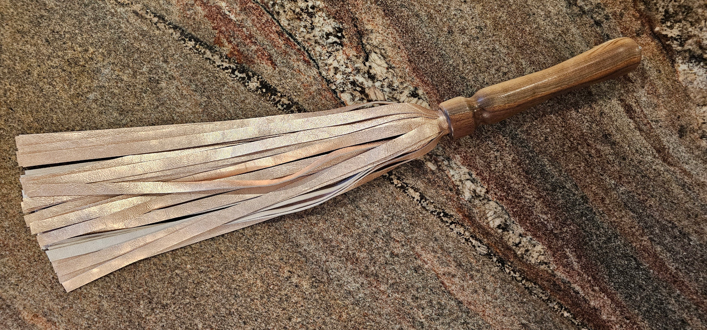 Rosewood handle Flogger with Gold Lamb skin falls